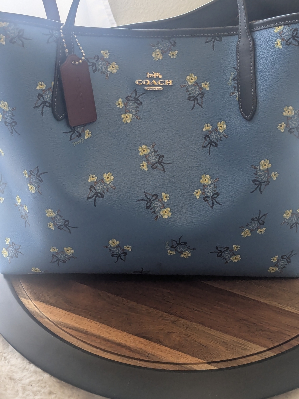 Coach City Tote Blue Floral Bow Print Pebbled Leather Shoulder Bag Large - Picture 2 of 16